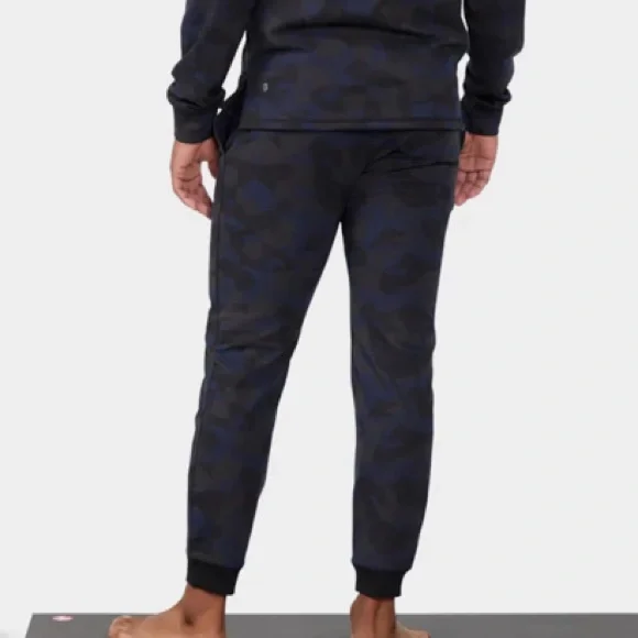 NEW MANDUKA MENS RECHARGE JOGGER CAMO BLACK SIZE:L